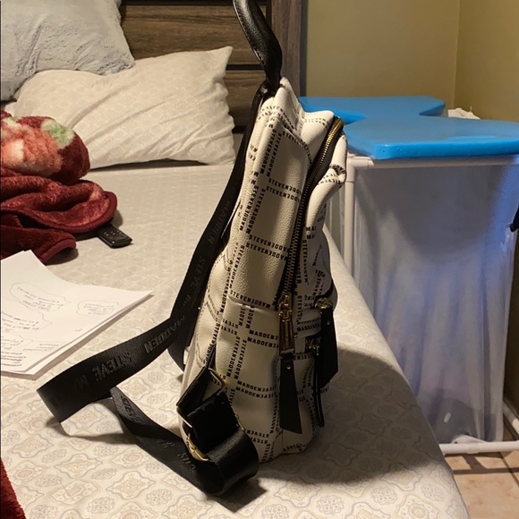 black & white steve madden backpack - Picture 2 of 4